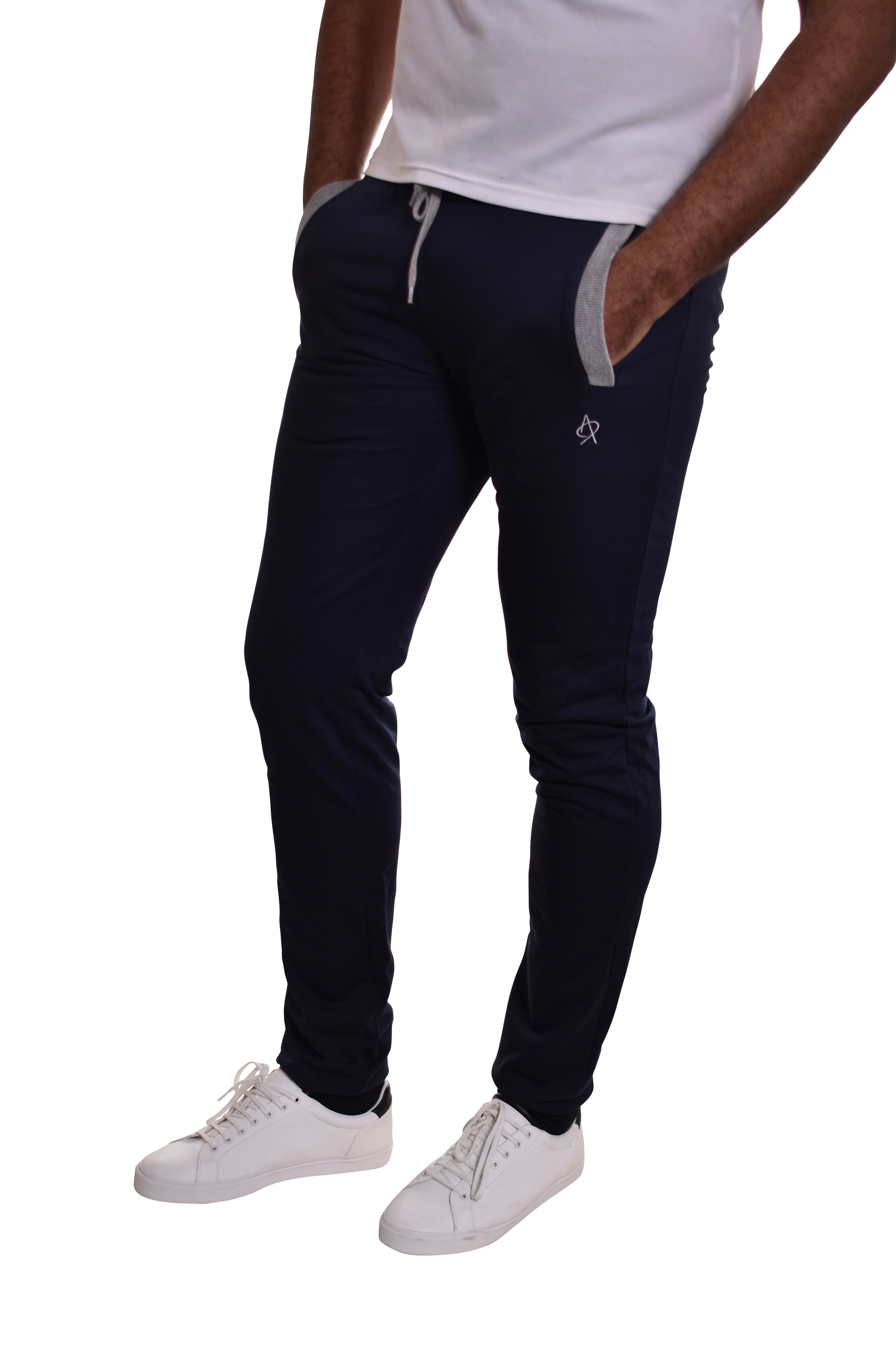 Jogging noir grande longueur profil