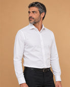 Italian – Chemise blanche col italien Modern Fit – vue trois-quarts