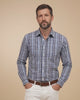 Gabriel – Chemise à carreaux bleu marine Modern Fit – vidéo portée